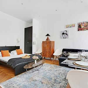 Studio met een King Size Bed